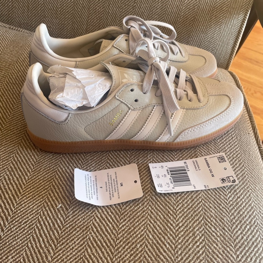 2023 Womens Samba OG Aluminium Gum